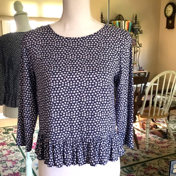 Top by DIVIDED…H&M - Picture 2 of 9